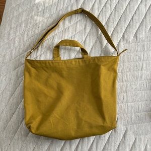 BAGGU Horizontal Duck Bag - Spanish Olive color